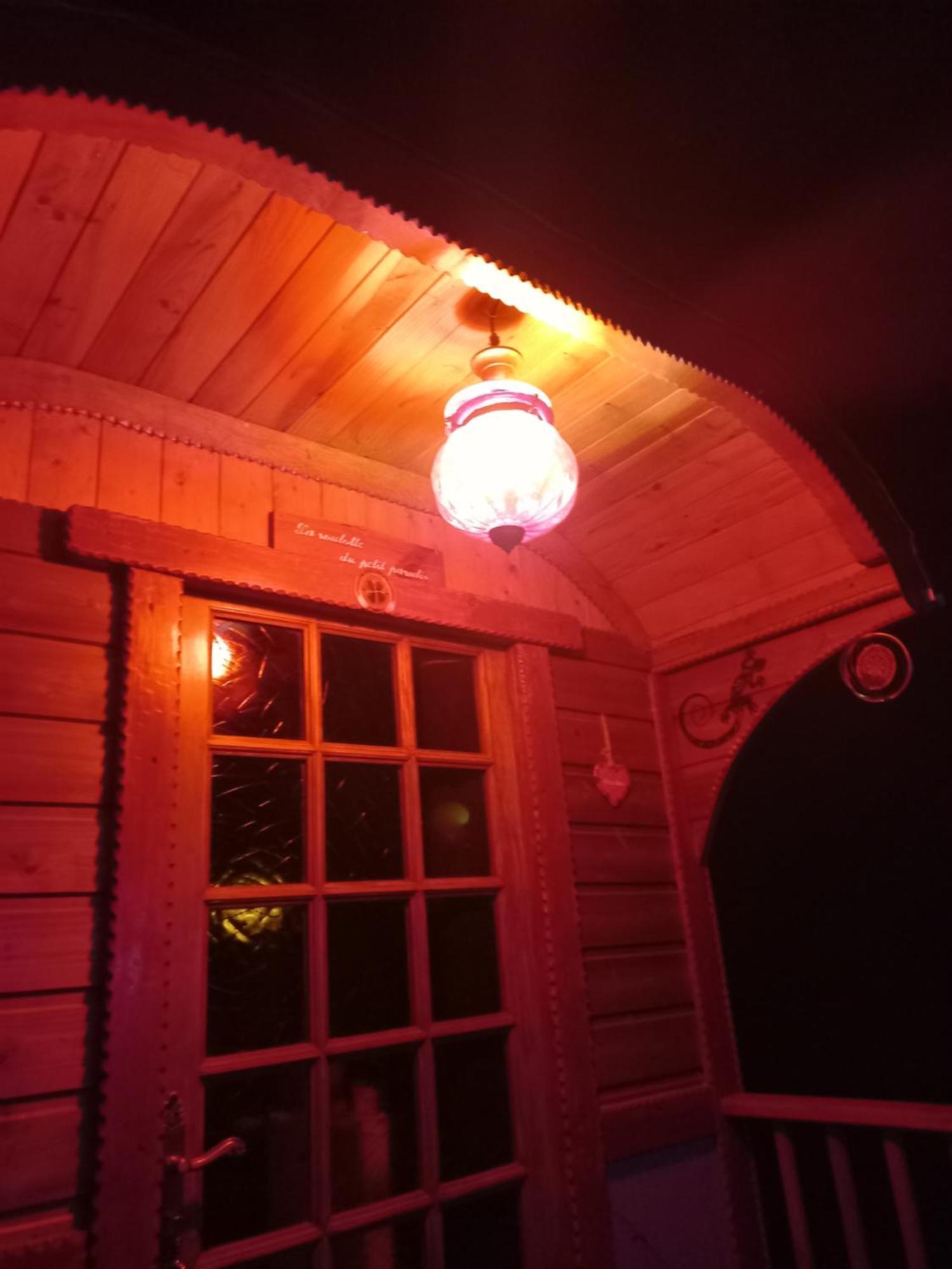 La Roulotte Du Petit Paradis Saint-Rémy-de-Provence Zewnętrze zdjęcie