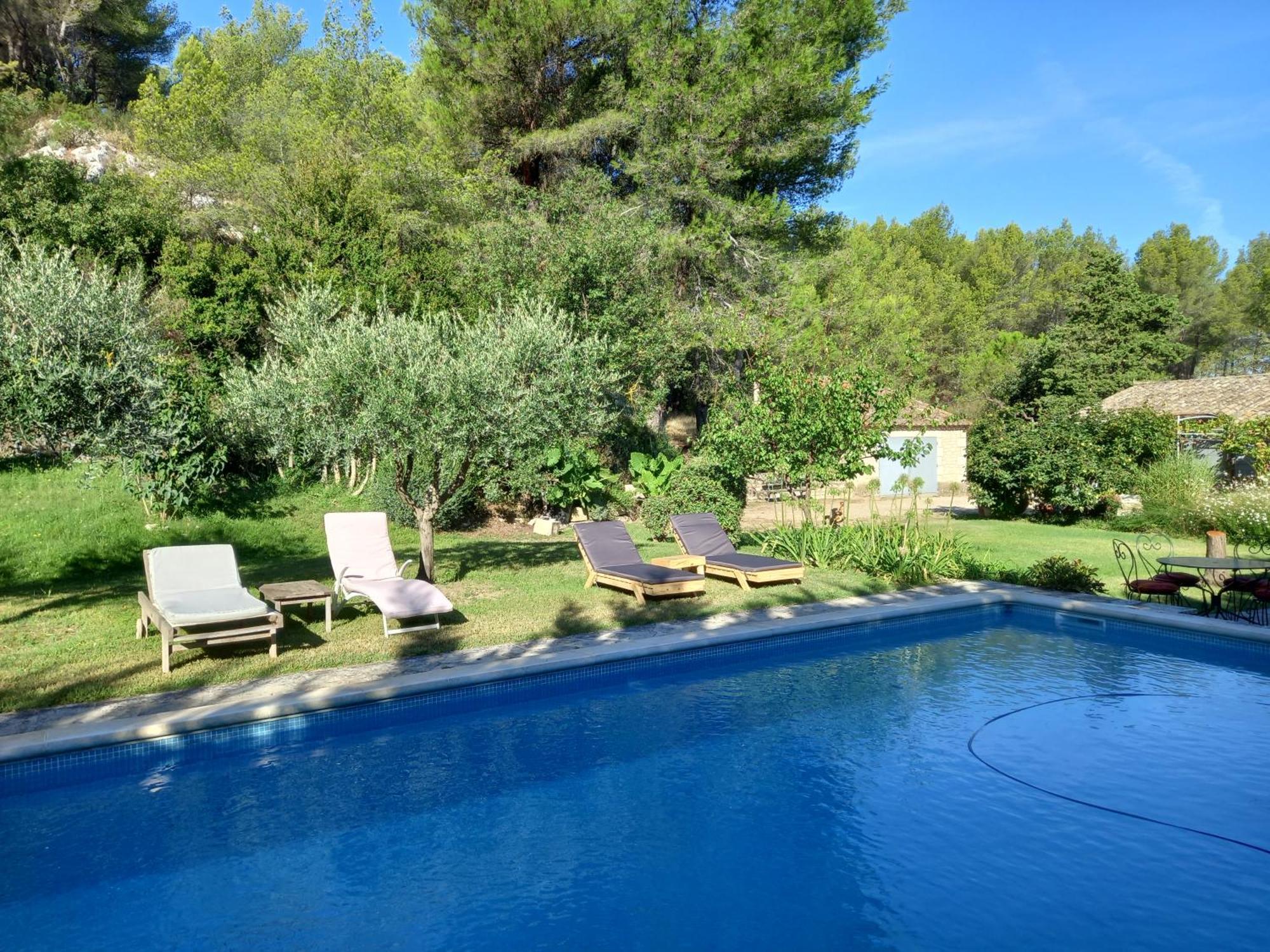 La Roulotte Du Petit Paradis Saint-Rémy-de-Provence Zewnętrze zdjęcie