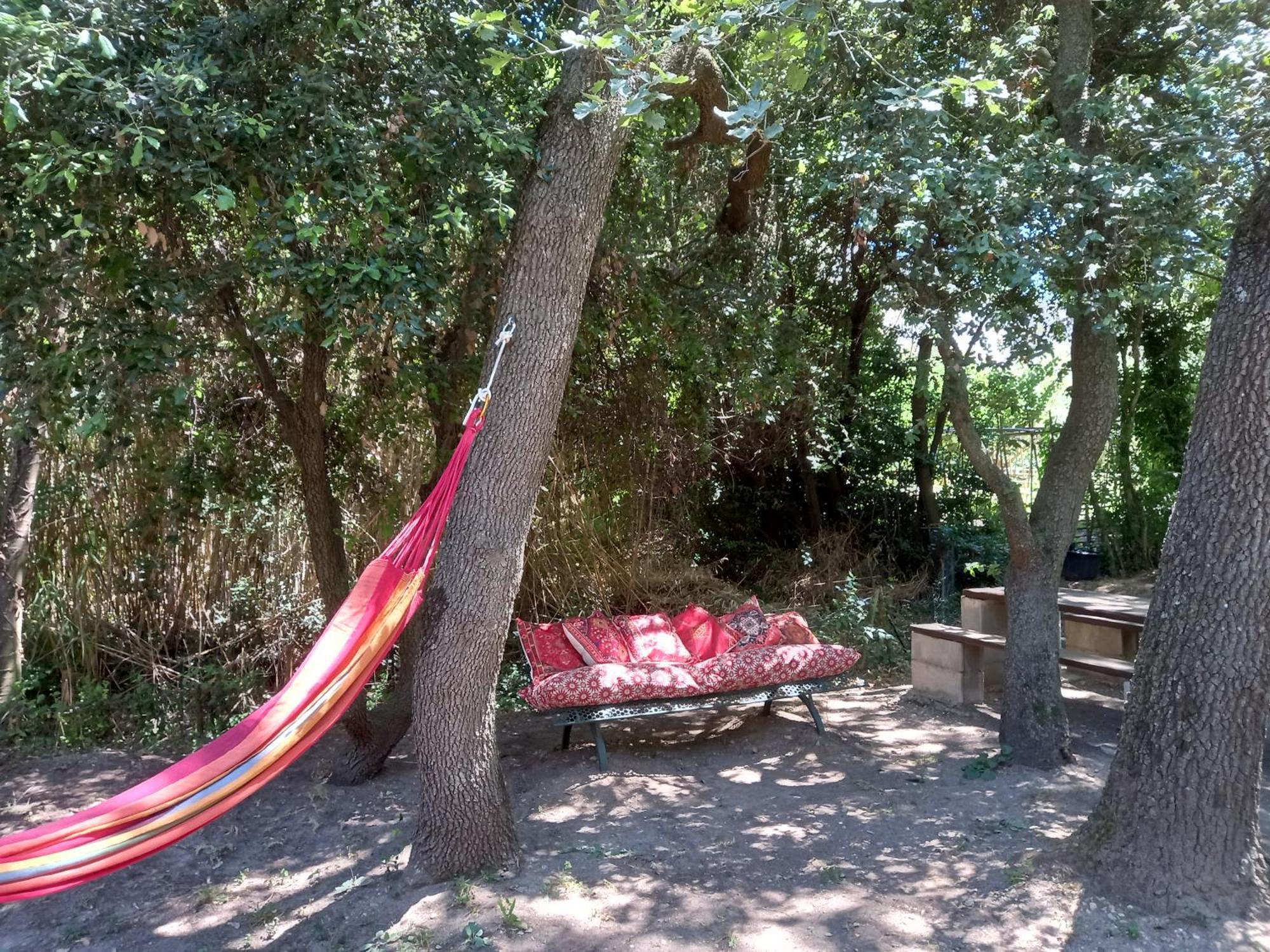 La Roulotte Du Petit Paradis Saint-Rémy-de-Provence Zewnętrze zdjęcie