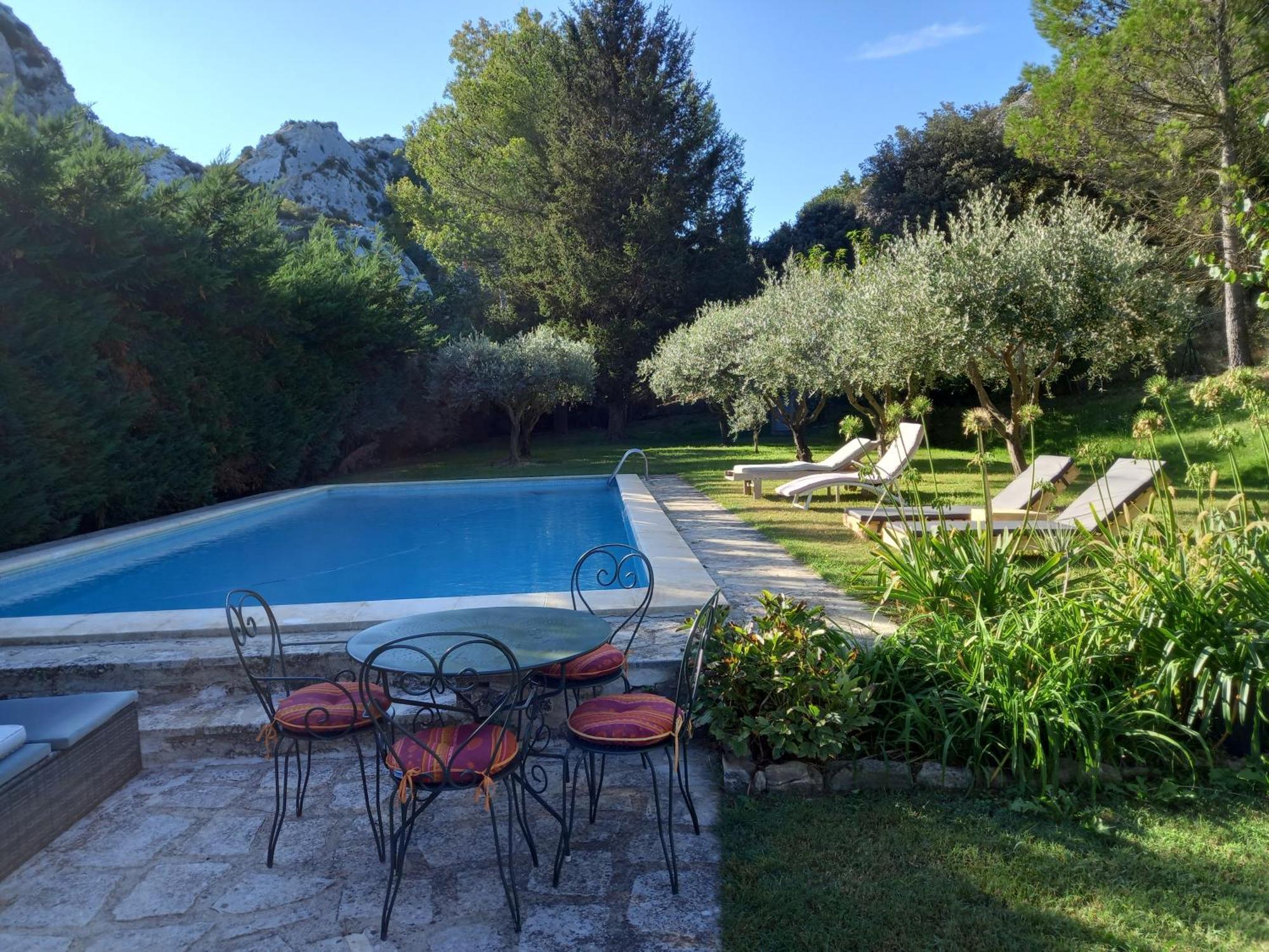 La Roulotte Du Petit Paradis Saint-Rémy-de-Provence Zewnętrze zdjęcie